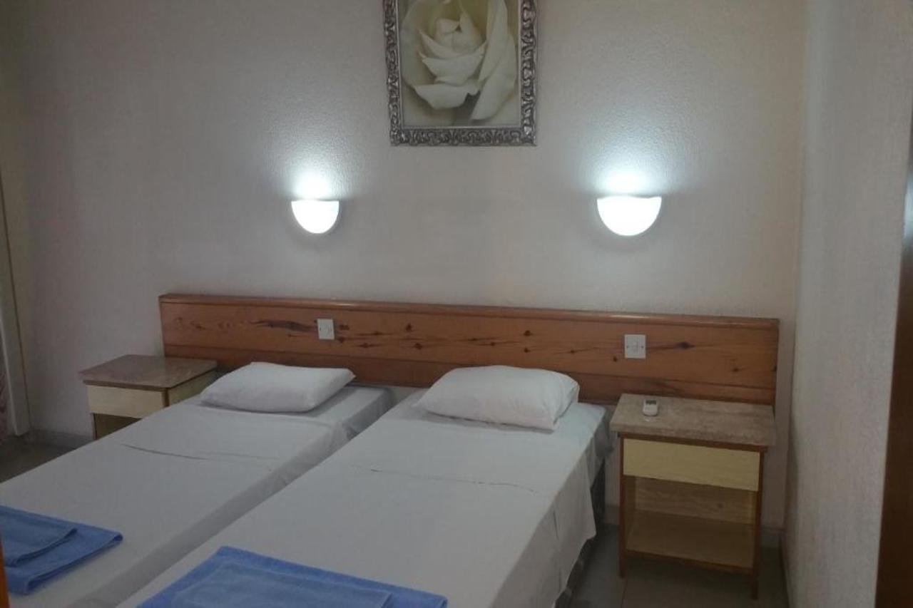 Sunflower Hotel Apartments Larnaca Exterior foto