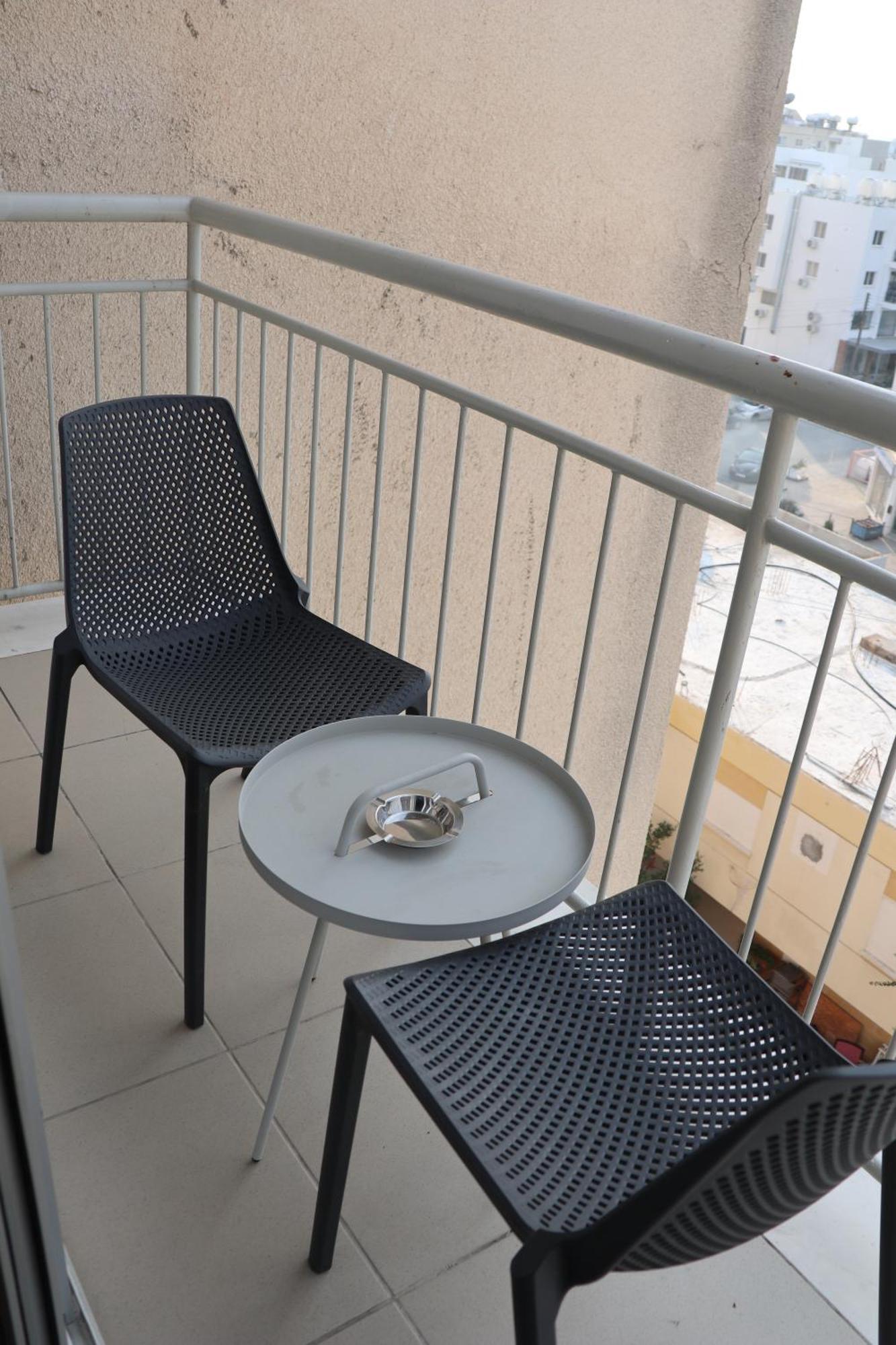 Sunflower Hotel Apartments Larnaca Exterior foto