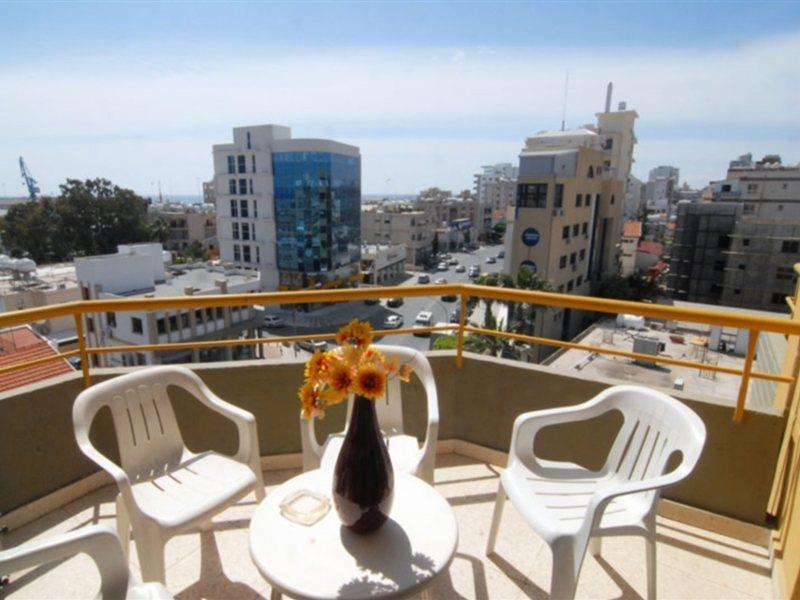 Sunflower Hotel Apartments Larnaca Exterior foto