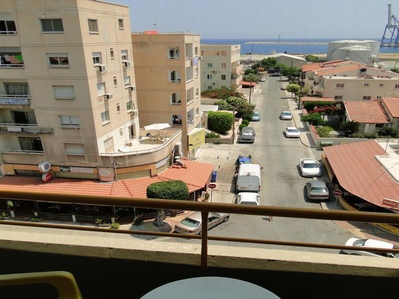 Sunflower Hotel Apartments Larnaca Exterior foto