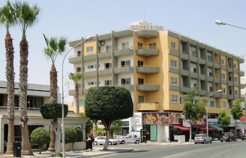Sunflower Hotel Apartments Larnaca Exterior foto